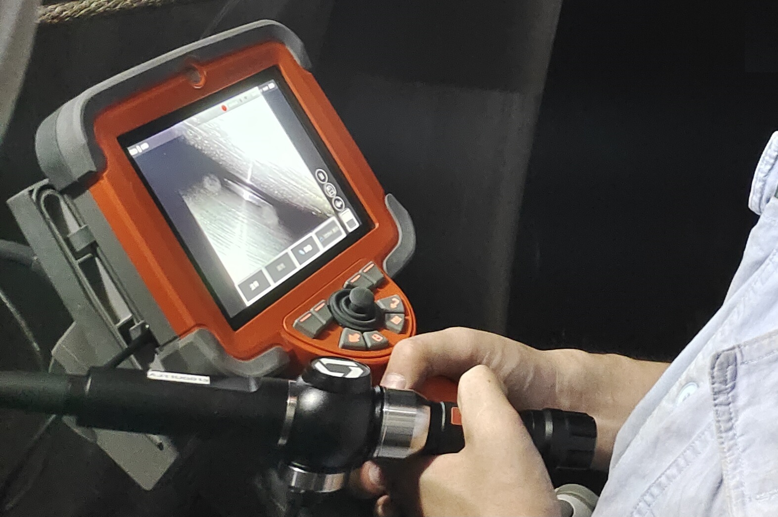 小口徑工業(yè)內(nèi)窺鏡，可靈活擺動(dòng)攝像頭的狹小空間目視檢查工具